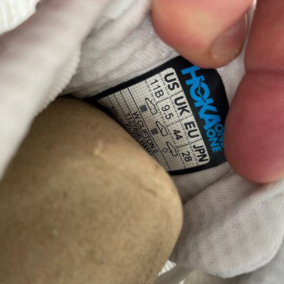 Hoka One Clifton 9 Womens Sz 11B Running Shoes Triple White - TRIED ON ONLY! - Picture 9 of 9